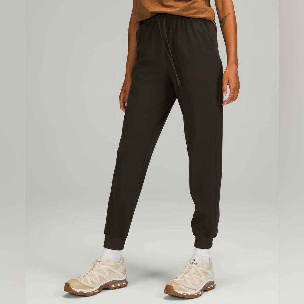 lululemon Stretch High Rise Jogger in Dark Olive